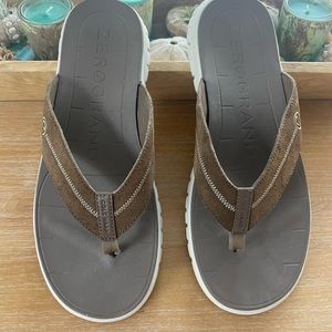 Flash sale…Men’s Cole Haan ZeroGrand thong sandals size 9M.